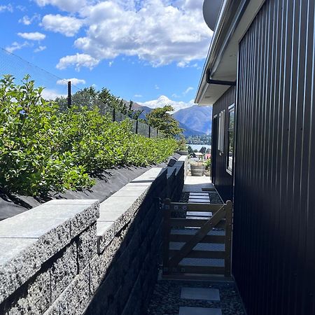 Lake Views - New Apartment With Room To Relax วานากา ภายนอก รูปภาพ