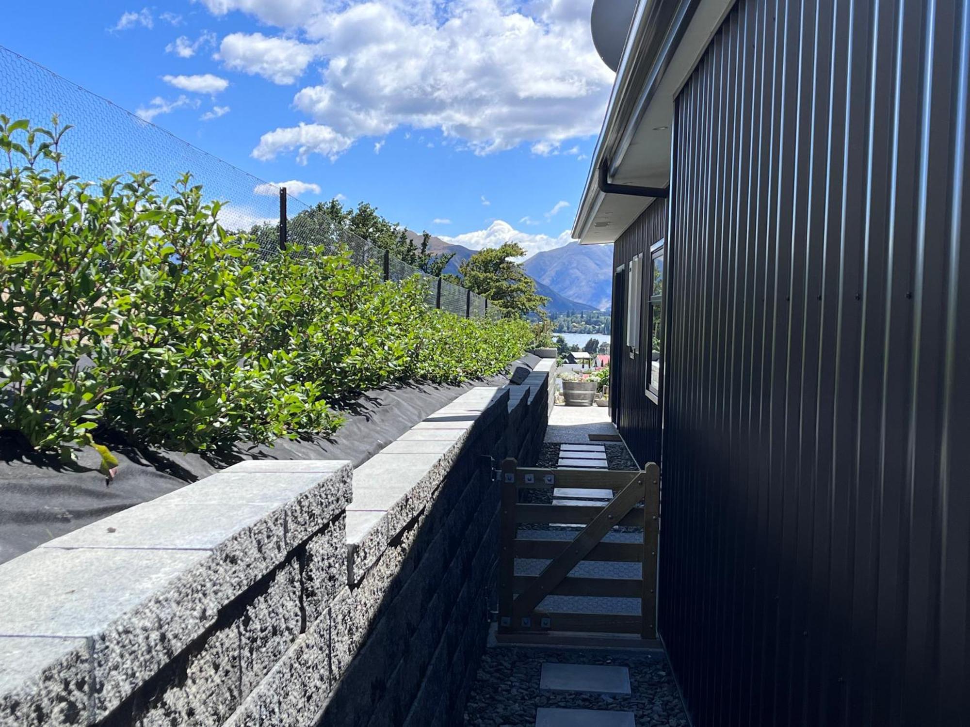 Lake Views - New Apartment With Room To Relax วานากา ภายนอก รูปภาพ