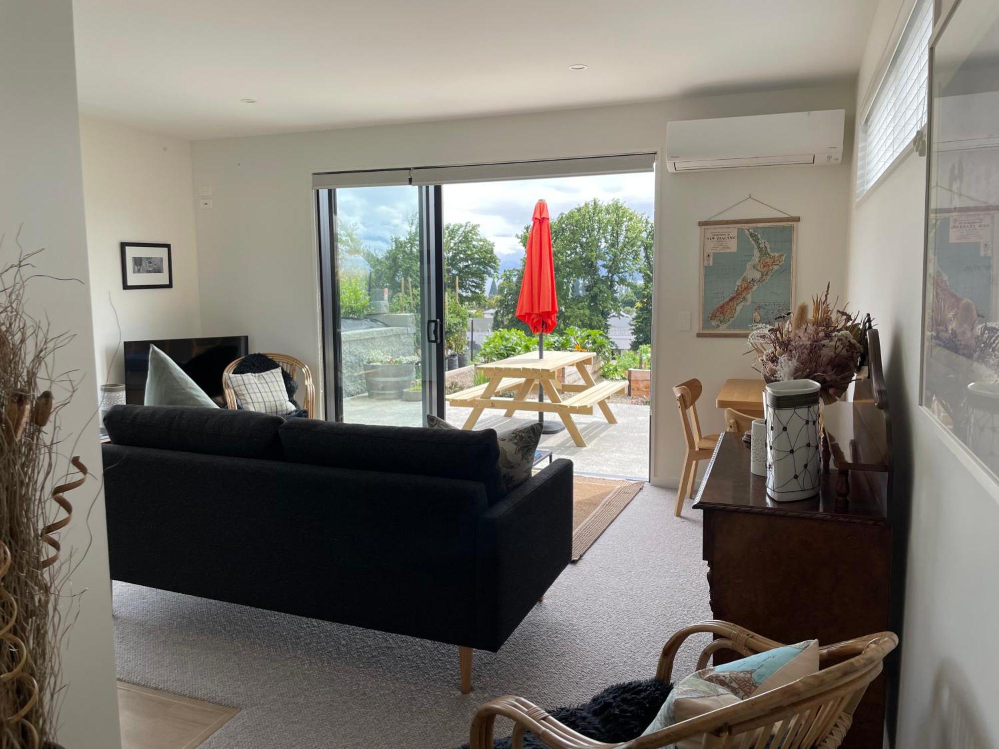 Lake Views - New Apartment With Room To Relax วานากา ภายนอก รูปภาพ